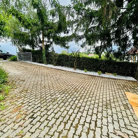 Freiblick 1 Bad Glbg Mit Garten Top1 Apartament *